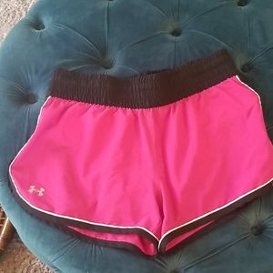 Womens UA shorts